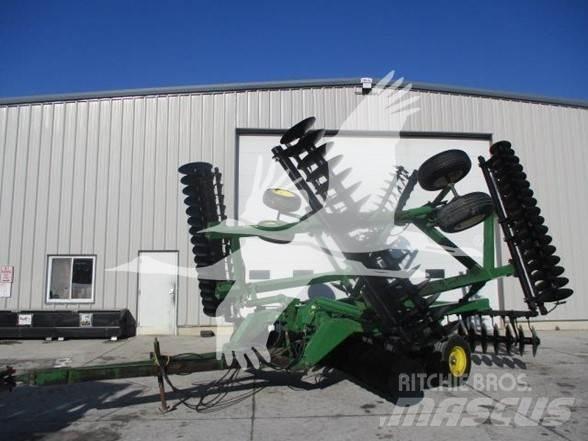 John Deere 630 Tallriksredskap