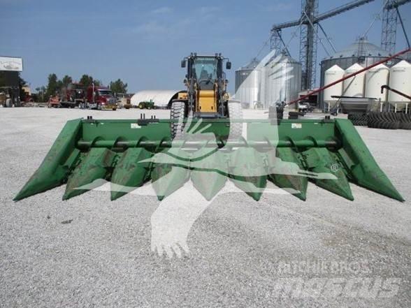 John Deere 843 Skärbord
