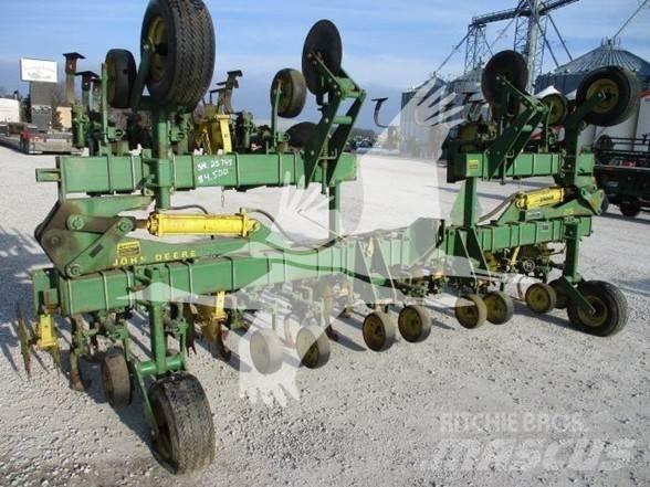 John Deere 85 Kupare och radhackor