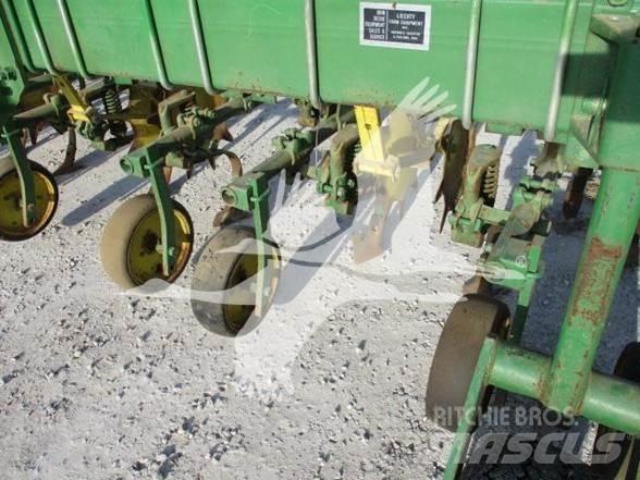 John Deere 85 Kupare och radhackor