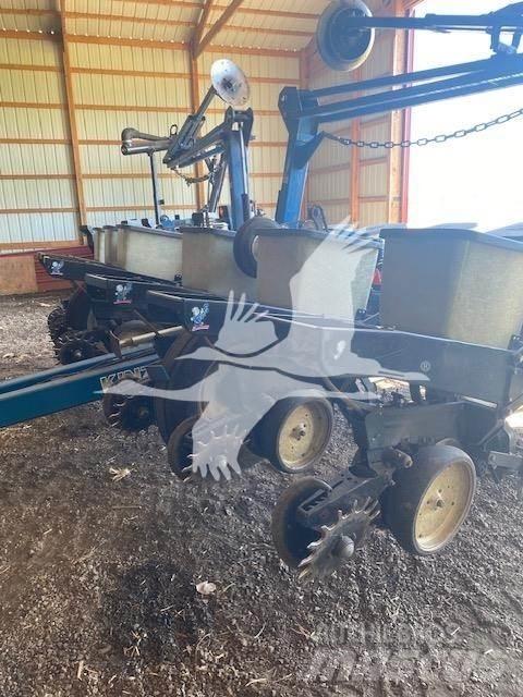 Kinze 2210 Sättare och planteringsmaskiner