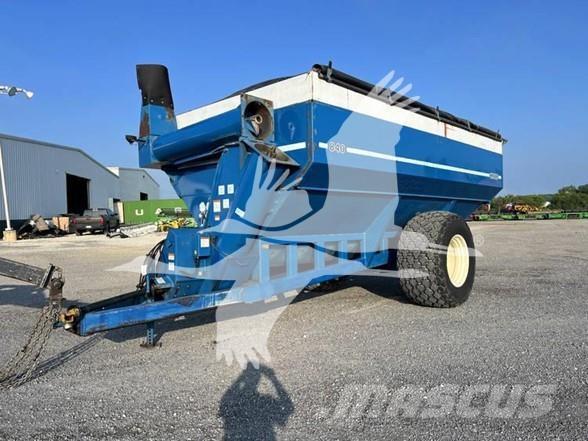 Kinze 840 Spannmålsvagnar