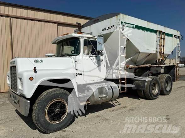 Mack R686ST Entreprenad - Övrigt