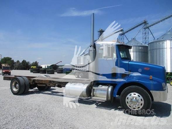 Peterbilt 330 Chassier