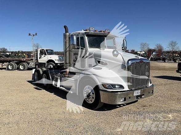 Peterbilt 384 Dragbilar