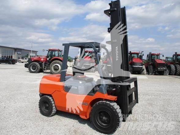 Toyota 7FDU45 Dieselmotviktstruckar