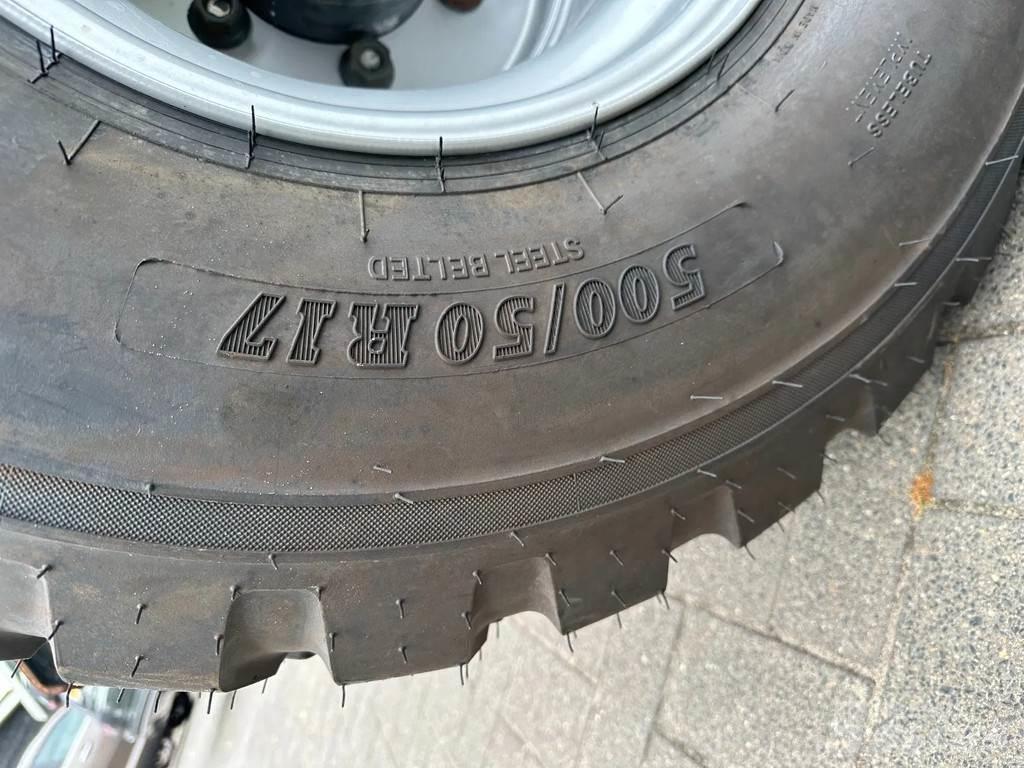 Hyundai 55W-9A Hjulgrävare
