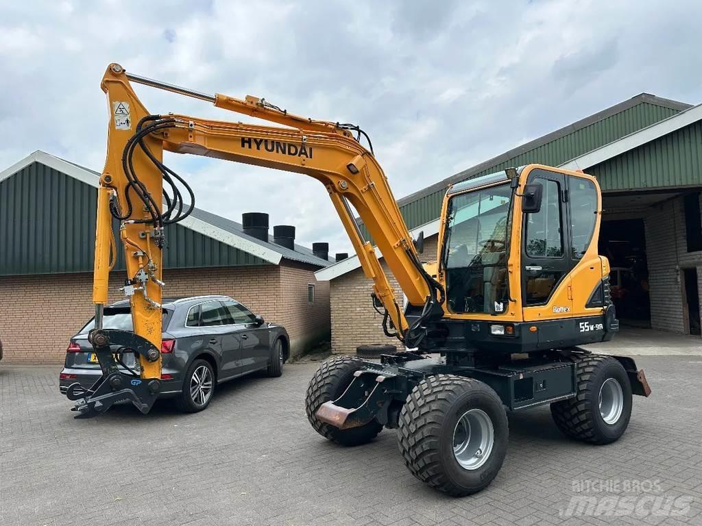 Hyundai 55W-9A Hjulgrävare
