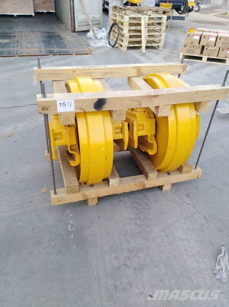 Komatsu D85E-18 Band, kedjor och underreden