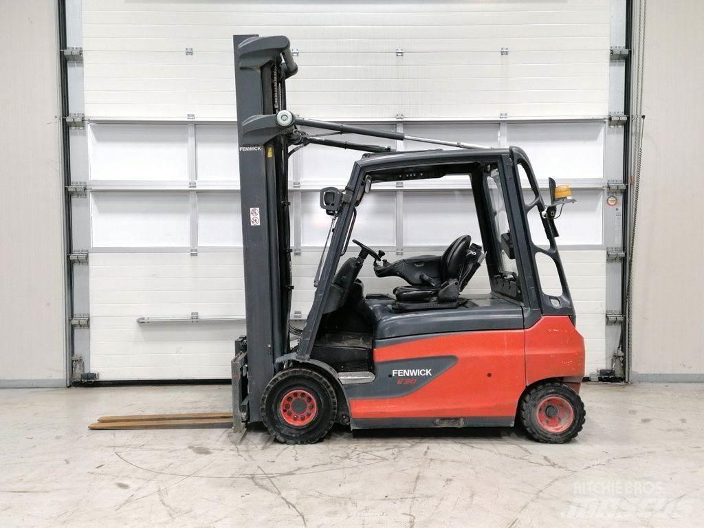 Linde E30L-01 Elmotviktstruckar