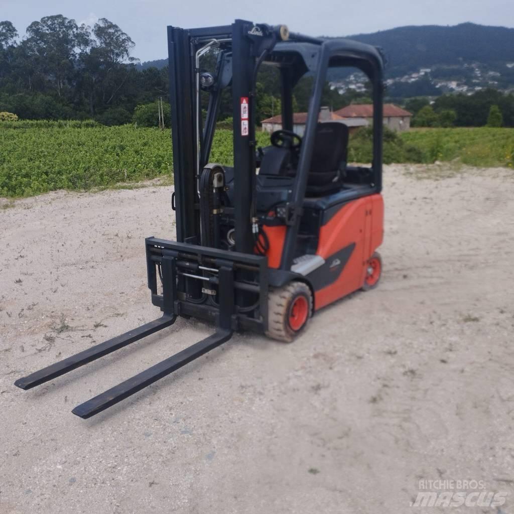 Linde E 20 Elmotviktstruckar