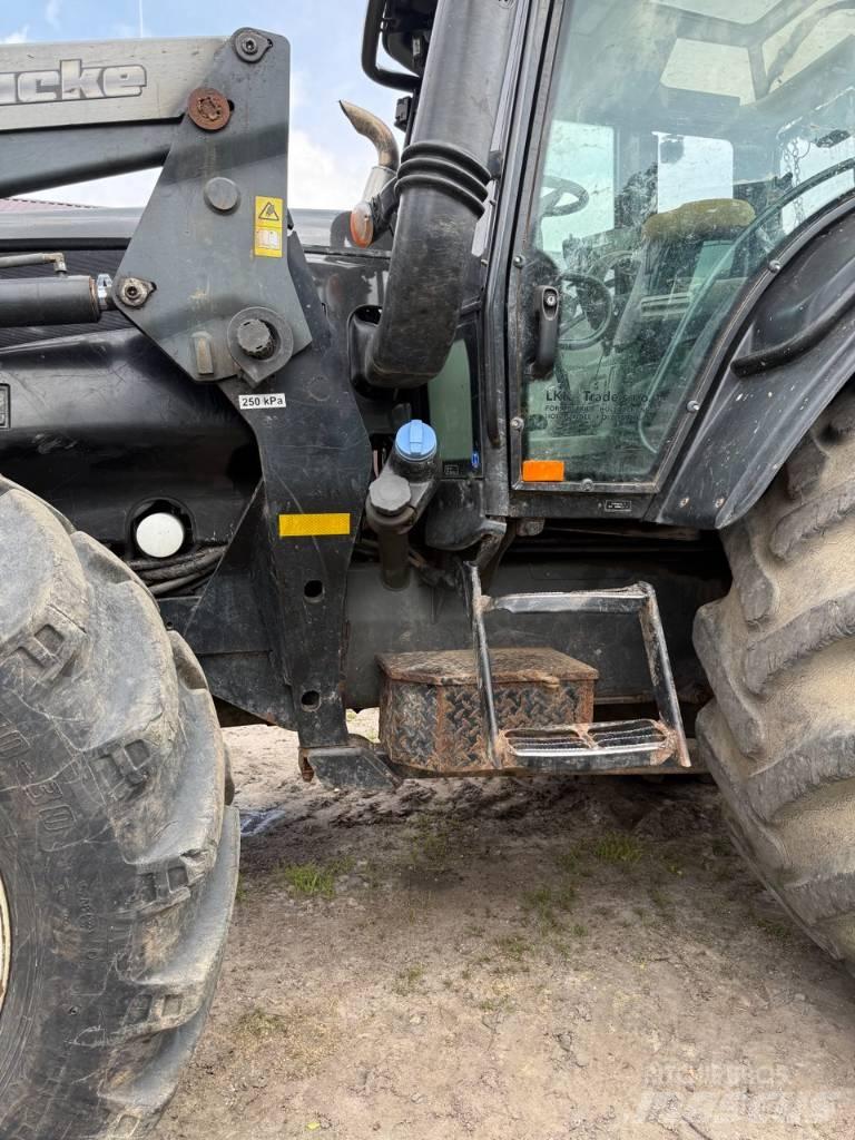 Valtra + KRONOS T 193 Traktorer