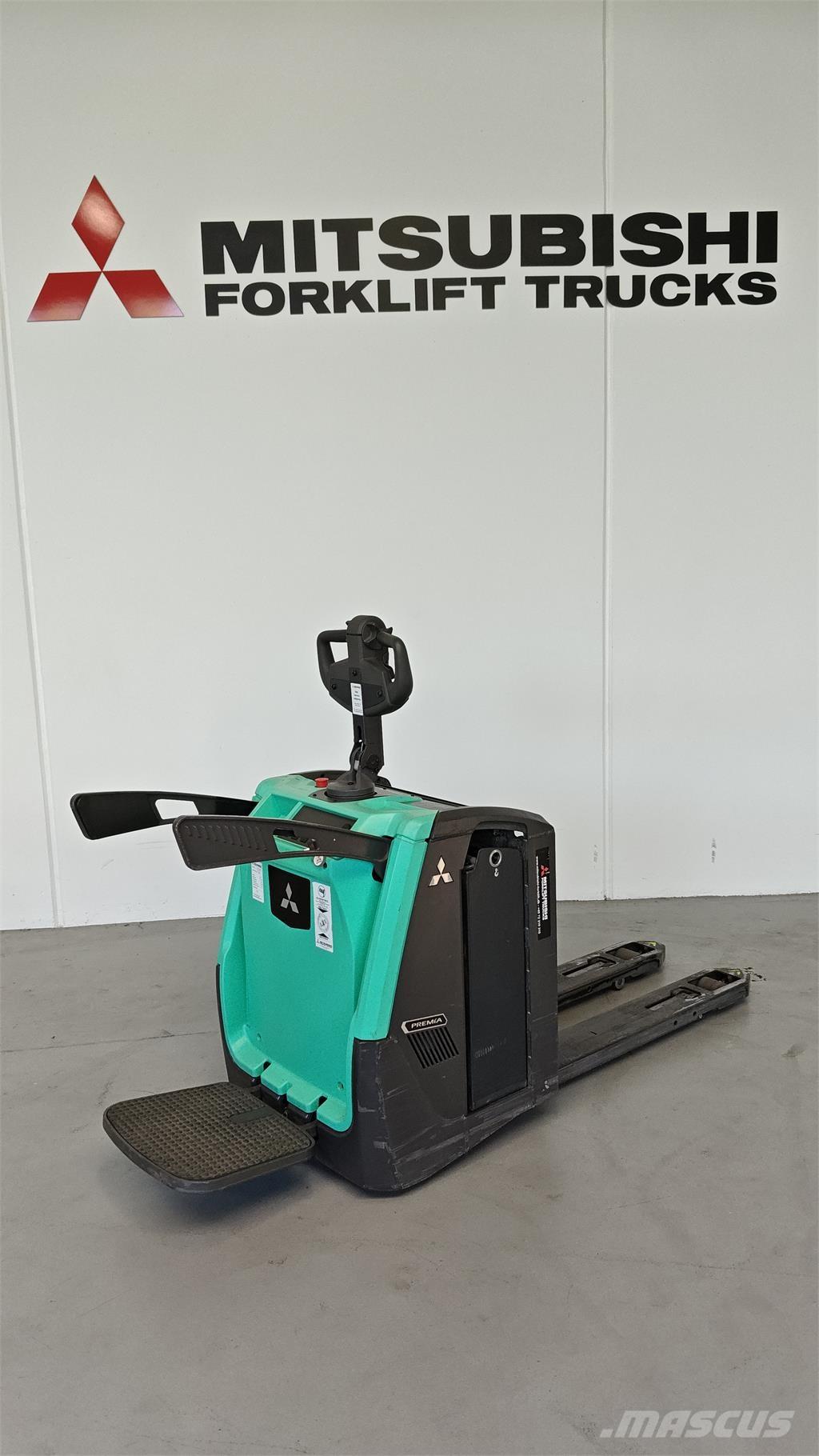 Mitsubishi PBV20N3 Flaktruck