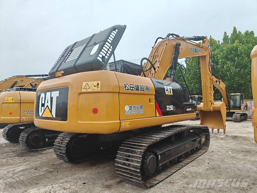 CAT 329 D2 L Bandgrävare