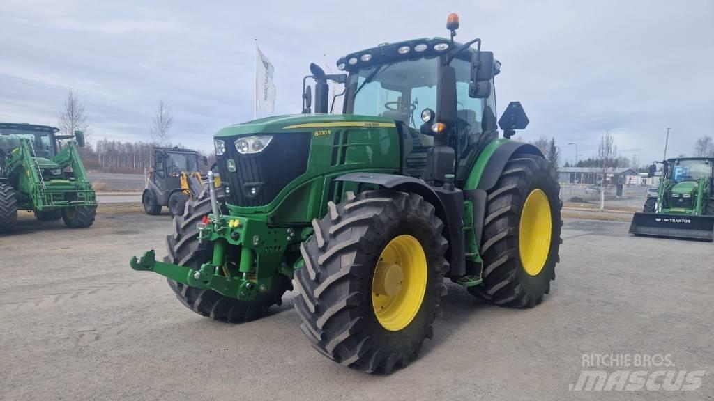 John Deere 6230 R Traktorer