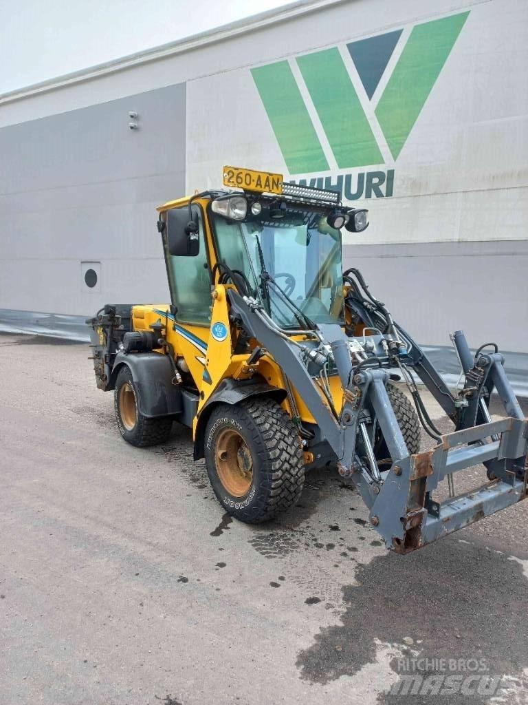 Wille 335B Kompakttraktorer