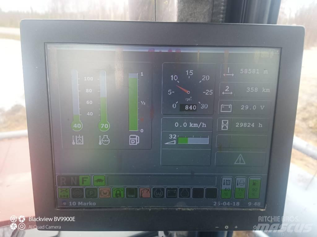 Komatsu 860.4 Skotare