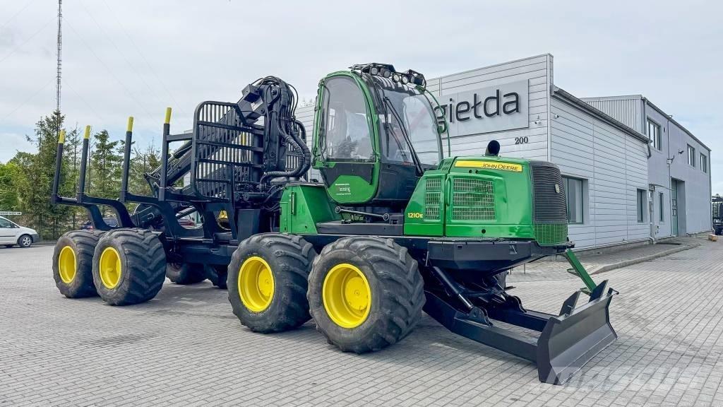 John Deere 1210E Skotare