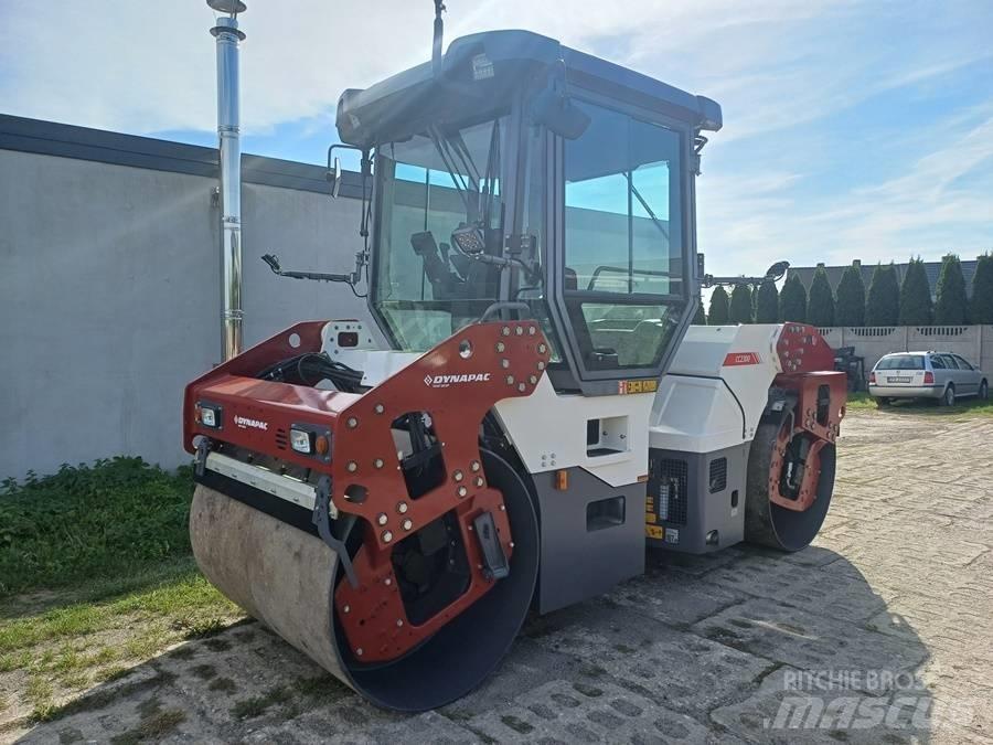 Dynapac CC 2300 Tvåvalsvältar