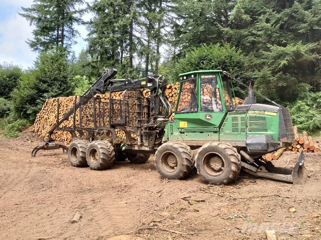 John Deere 1510 G Skotare