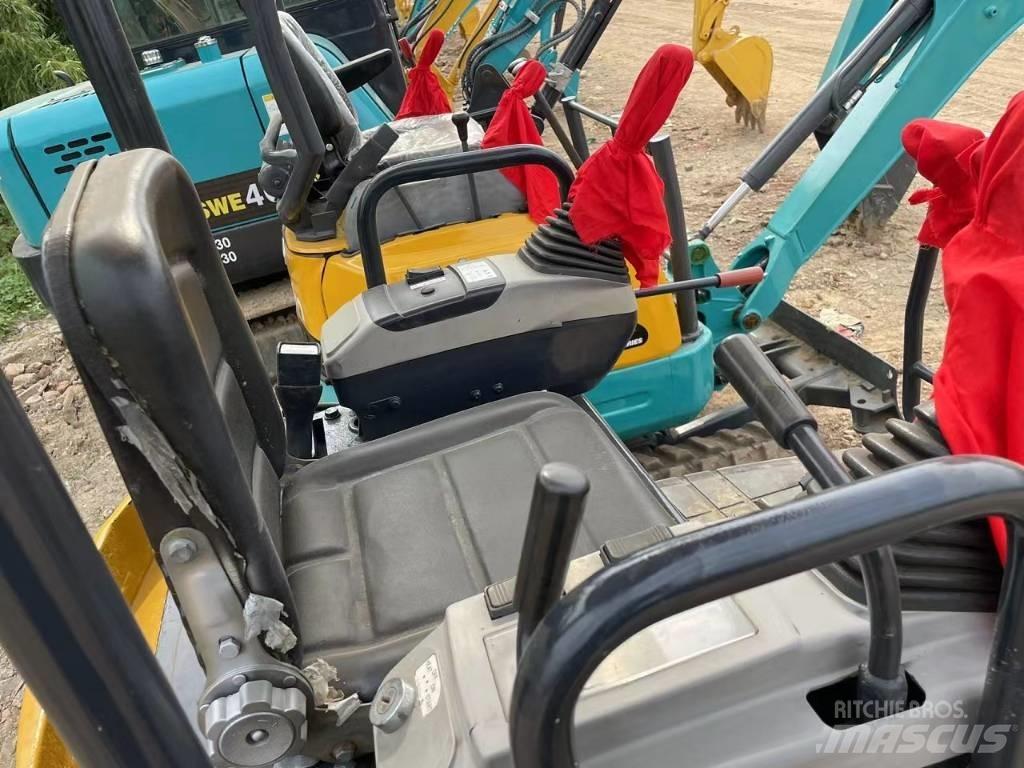 Komatsu PC18 Bandgrävare