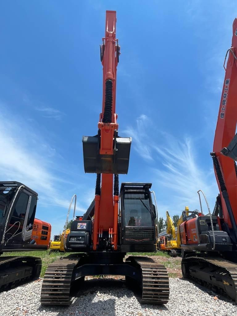 Hitachi ZX 200 Bandgrävare