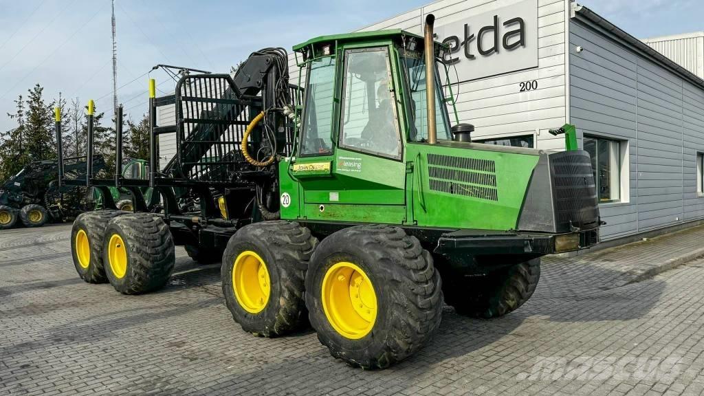 John Deere 1110 D Skotare