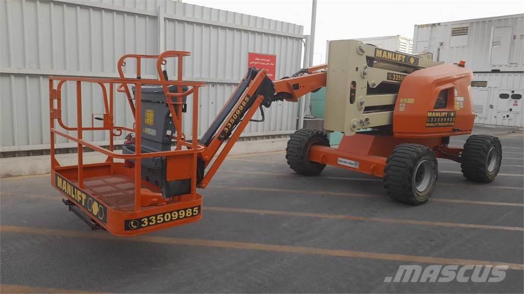 JLG 450AJ Bomliftar