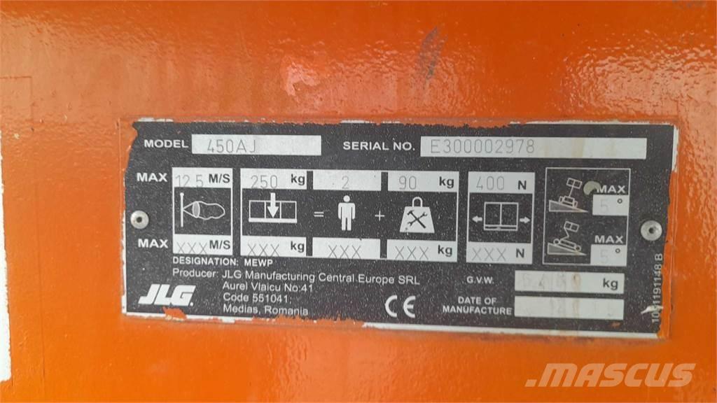 JLG 450AJ Bomliftar
