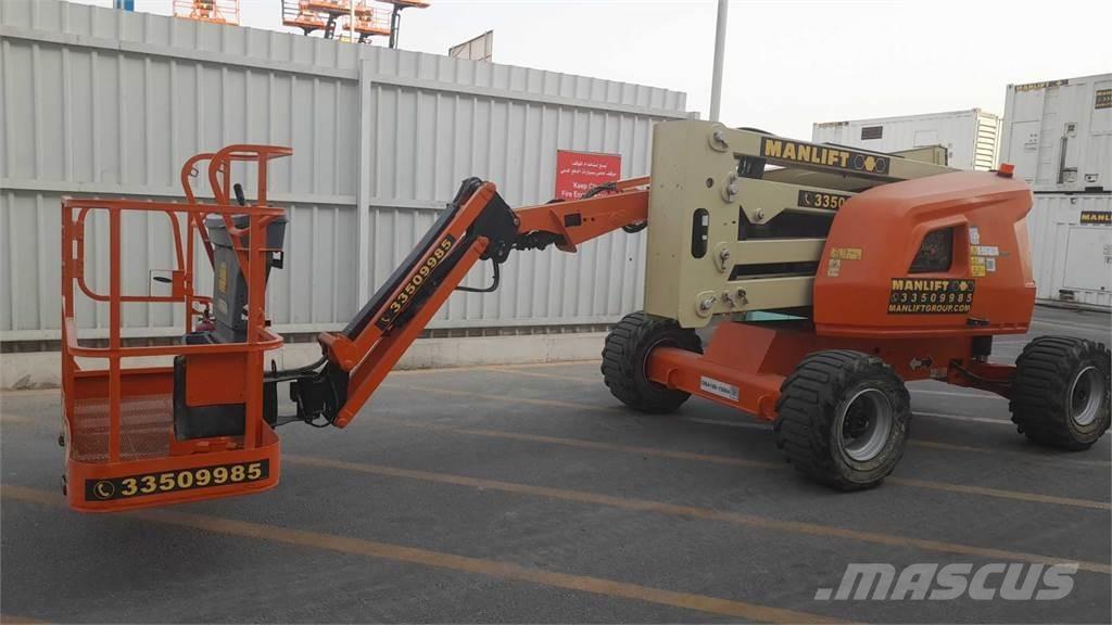 JLG 450AJ Bomliftar