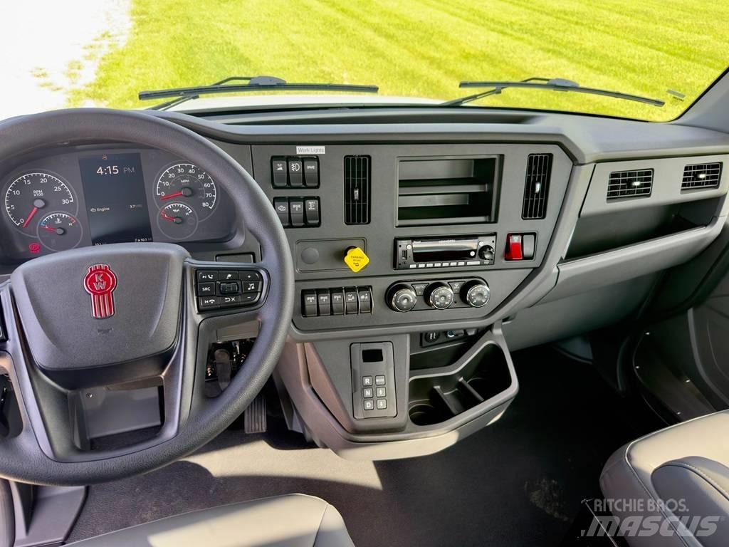 Kenworth T 280 Slamsugningsbil
