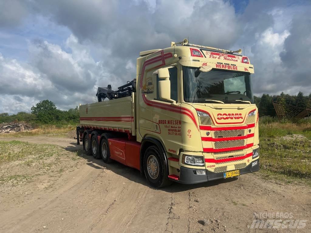Scania R 520 Tridem Kranbilar