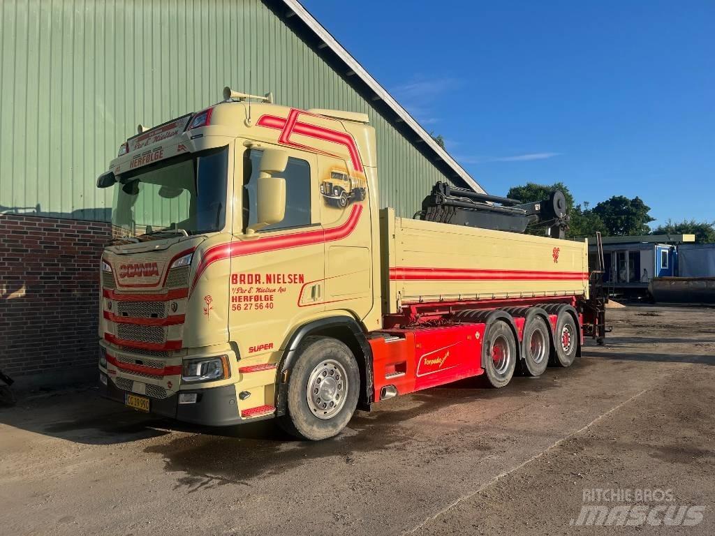 Scania R 520 Tridem Kranbilar