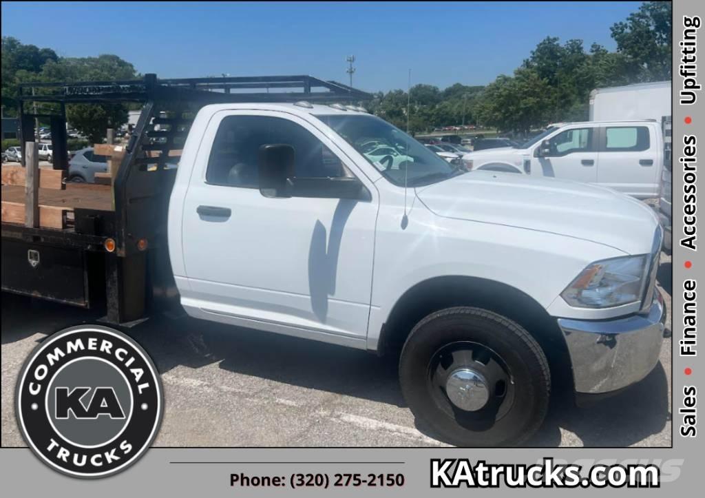 RAM 3500 TRADESMAN Flakbilar