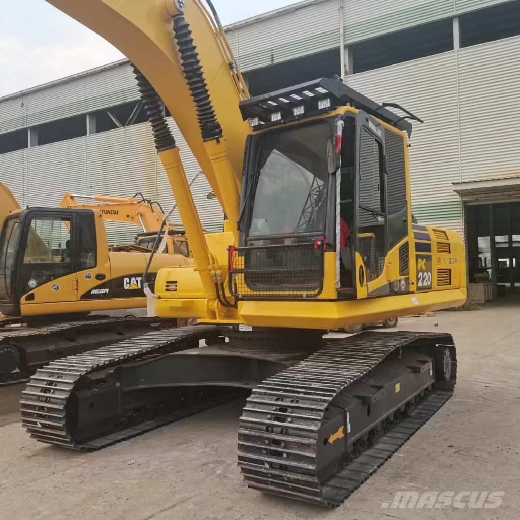 Komatsu PC 220-8 Bandgrävare