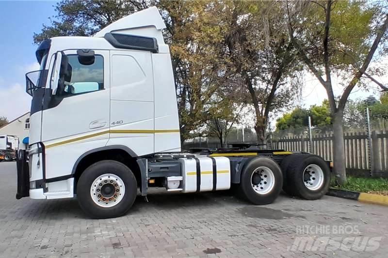 Volvo FH 440 Övriga bilar