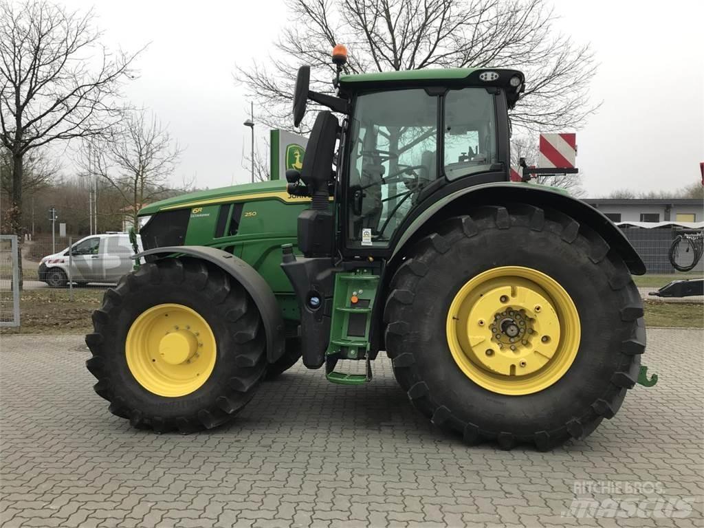 John Deere 6R 250 Traktorer