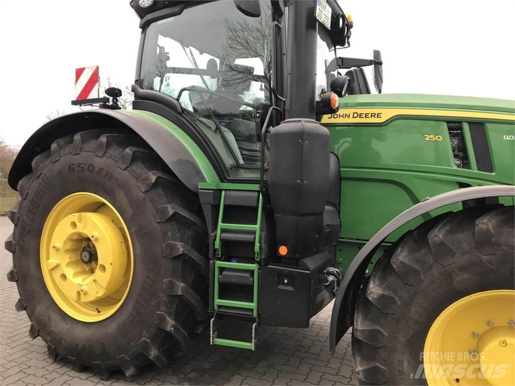 John Deere 6R 250 Traktorer