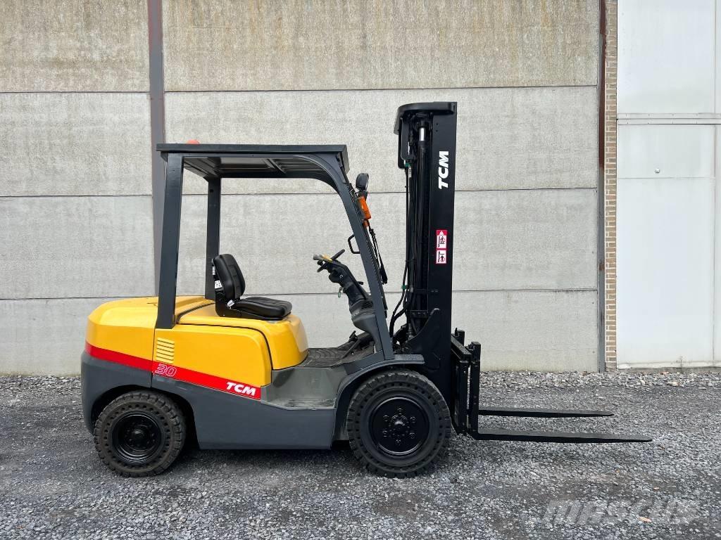 TCM FD30T3 Dieselmotviktstruckar