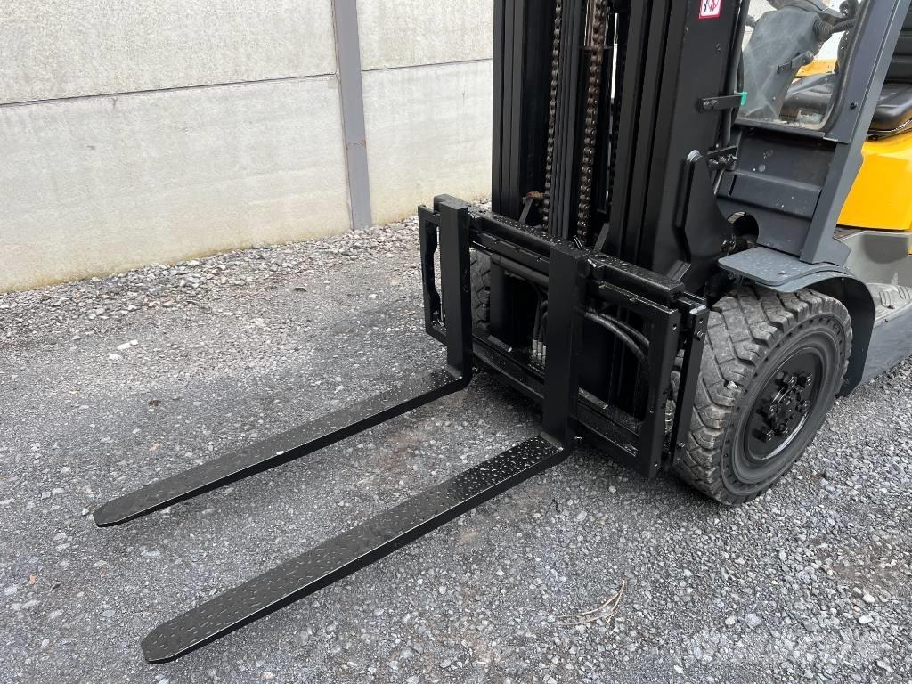 TCM FD30T3 Dieselmotviktstruckar