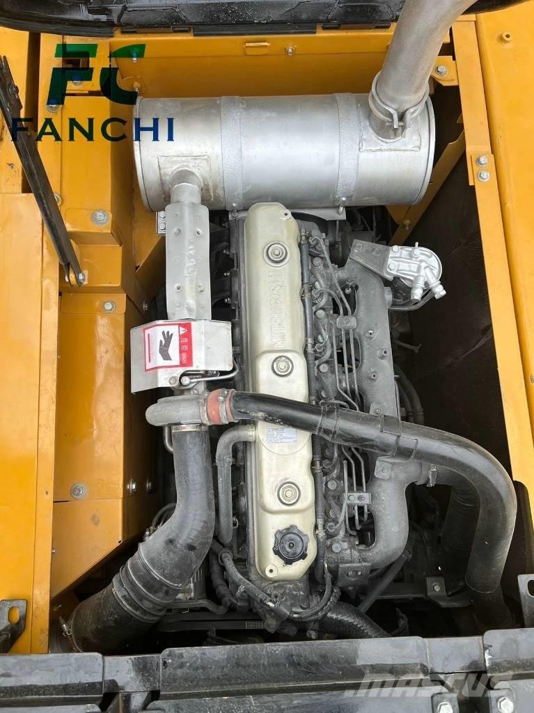 Sany SY 215 C-9 Bandgrävare