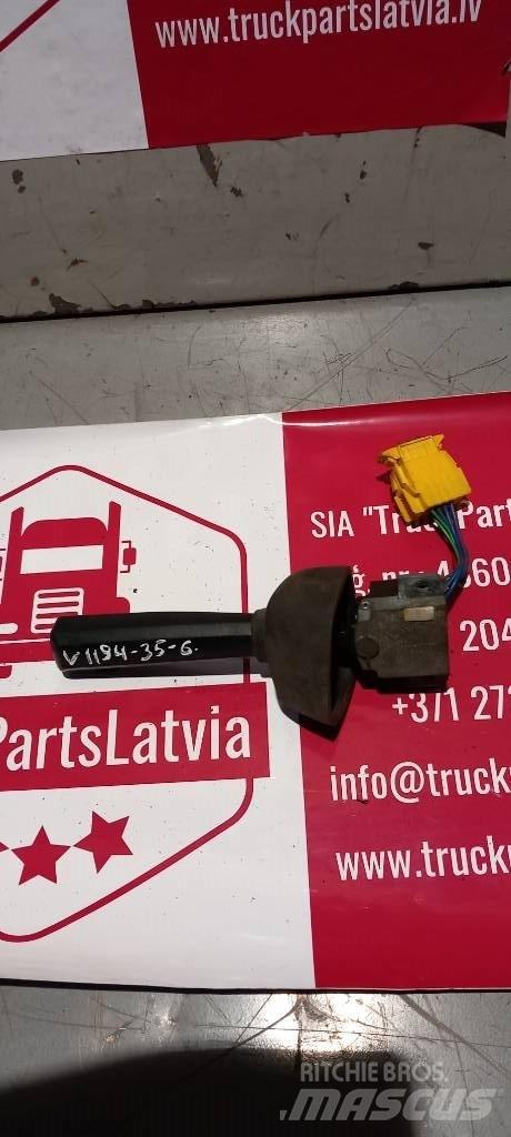 Volvo FH 12.    1624133 Hytter och interiör