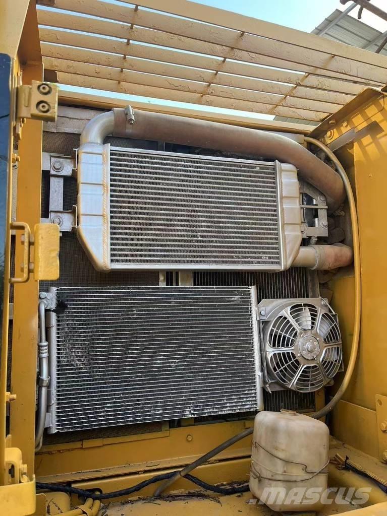 CAT 320 C L Bandgrävare