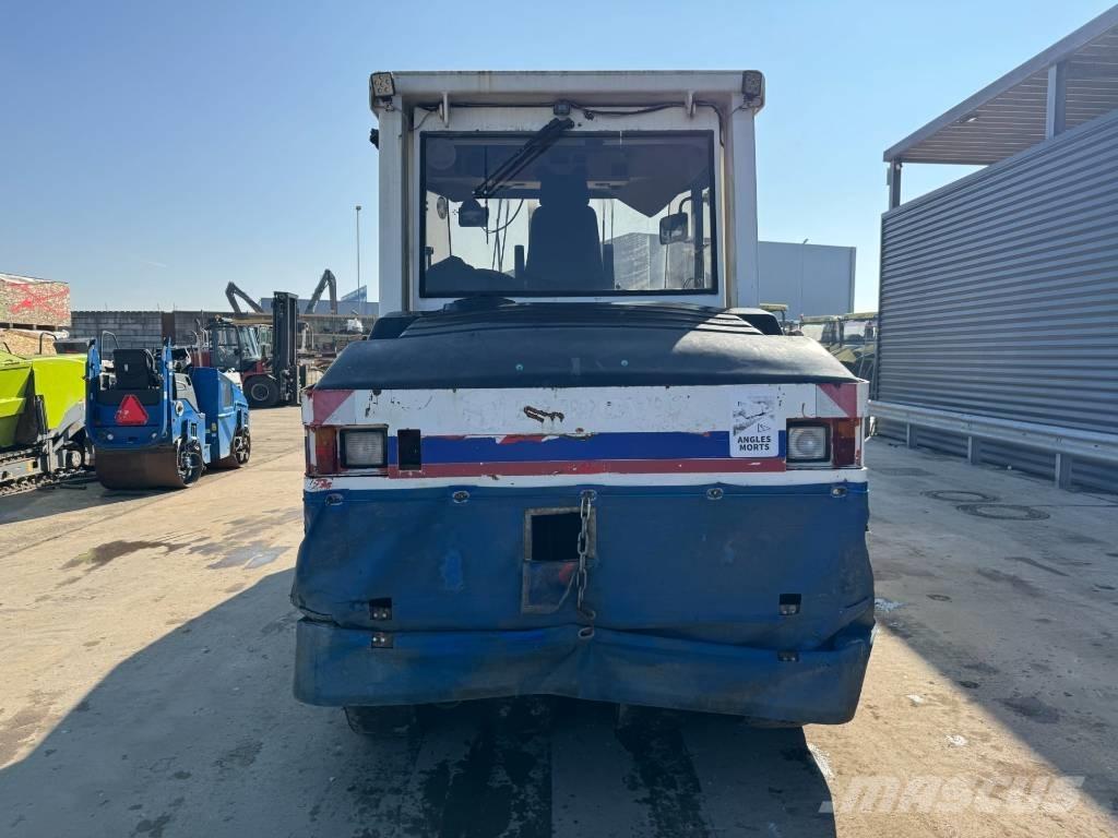 CAT PS-300B Pneumatiska Hjulvältar