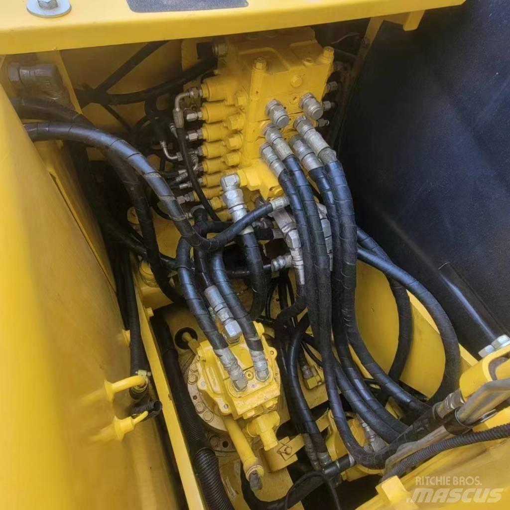 Komatsu PC 130 Bandgrävare