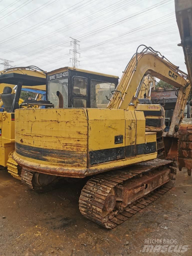 CAT E 70 B Bandgrävare