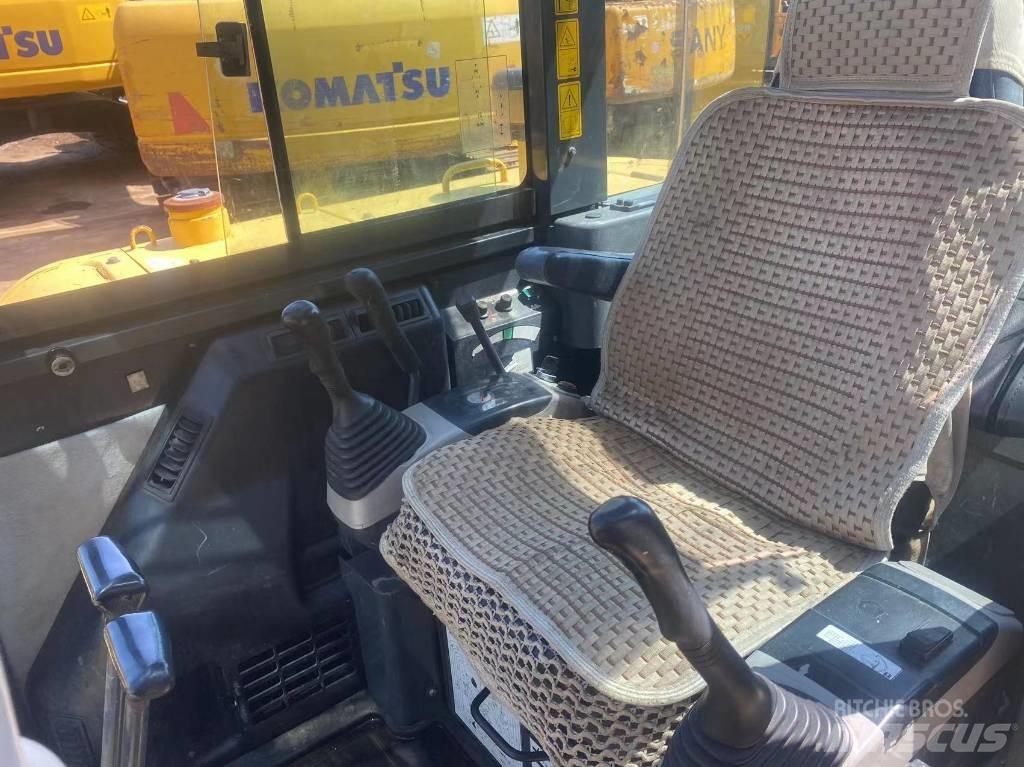 Komatsu PC56 Bandgrävare