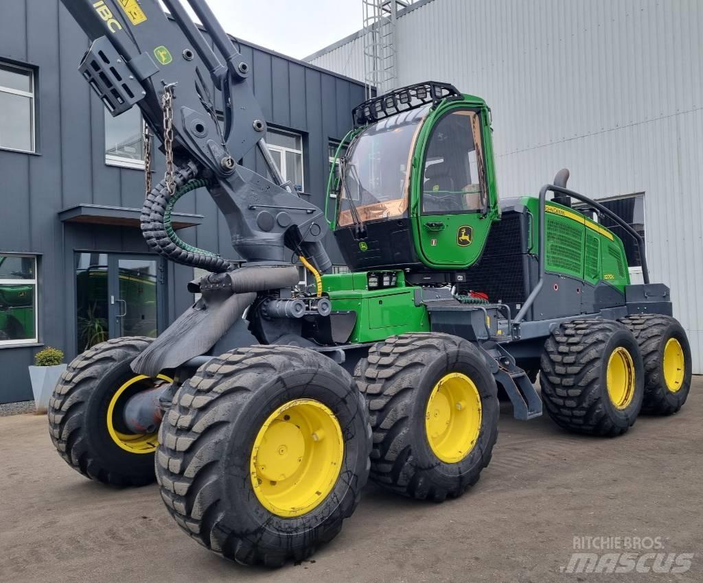 John Deere 1270 G Skördare