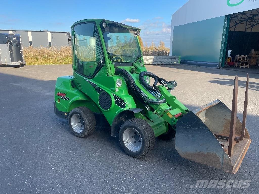 Avant 528 Kompaktlastare