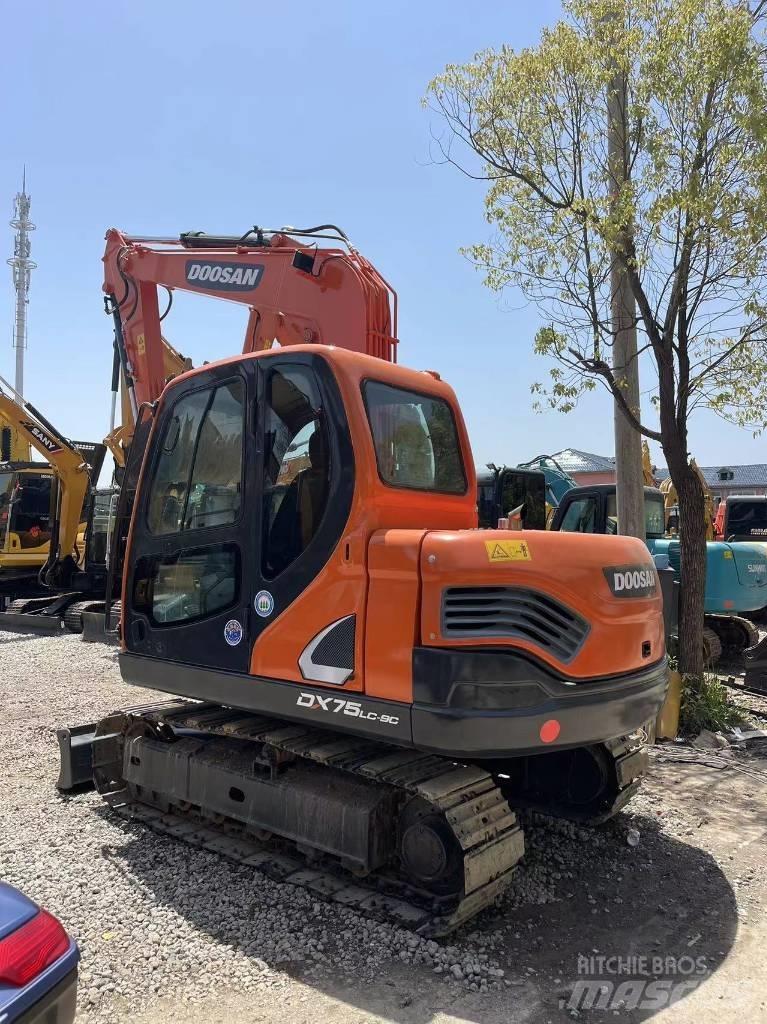 Doosan DX75 Minigrävare < 7t